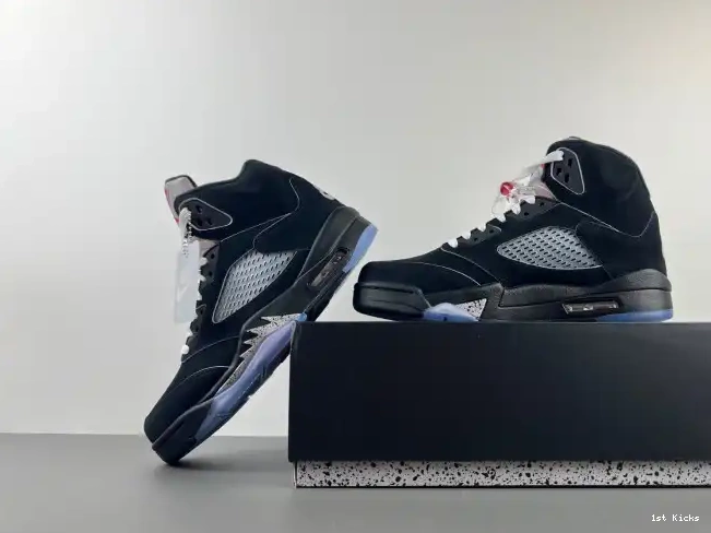 1st Kicks Shoes Jordan Air HF3975-001 5 Reimagined Metallic Black 0607
